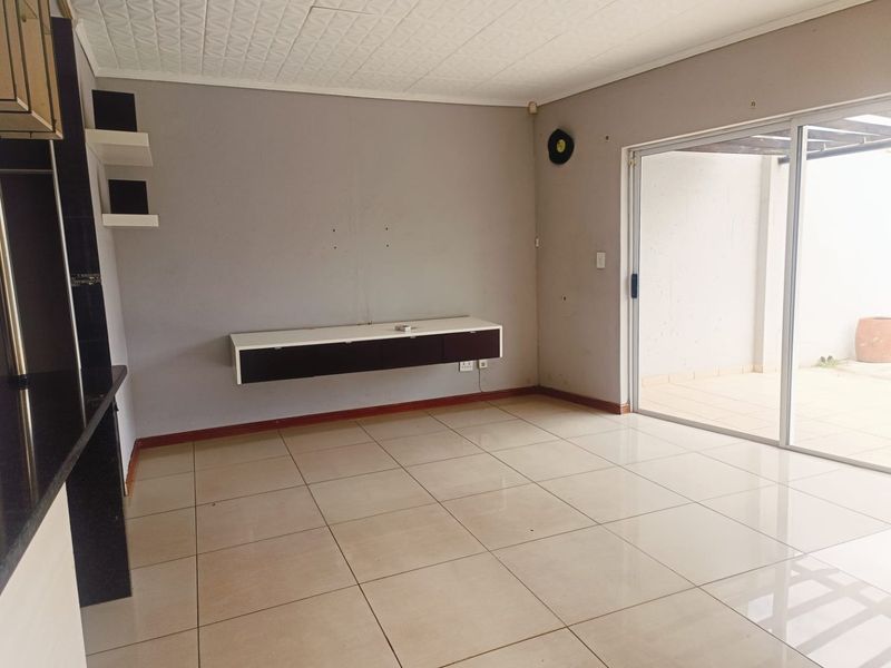 FOR SALE: Stylish 3-Bedroom Duplex in Secure Complex – Modern, Spacious & Ready to Move In! - Photo 8