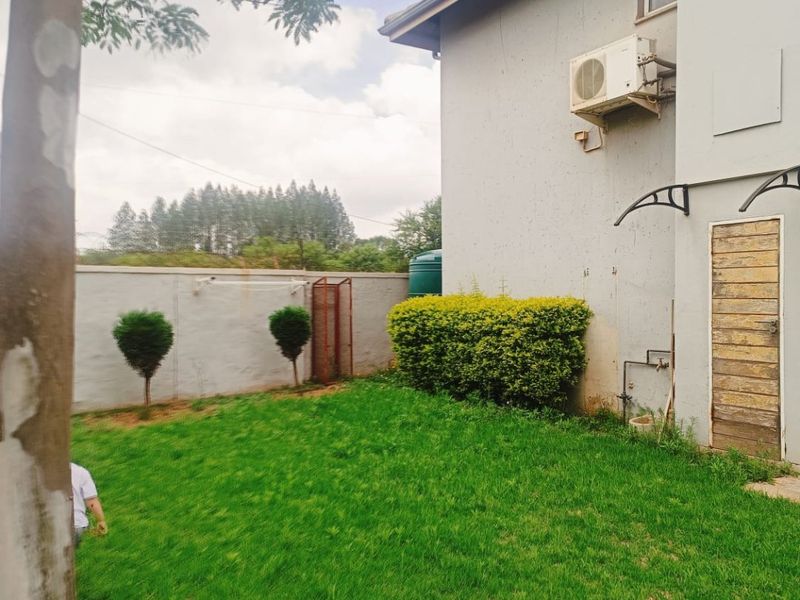 FOR SALE: Stylish 3-Bedroom Duplex in Secure Complex – Modern, Spacious & Ready to Move In! - Photo 3