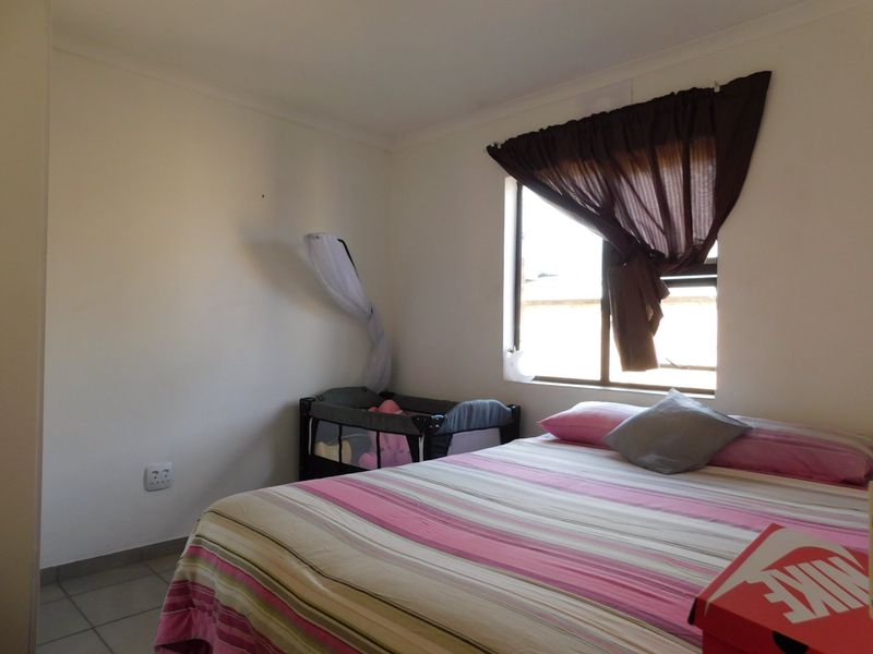 Modern 2-Bedroom Apartment for Sale in The Pines – Bright, Secure & Perfectly Located - Photo 8