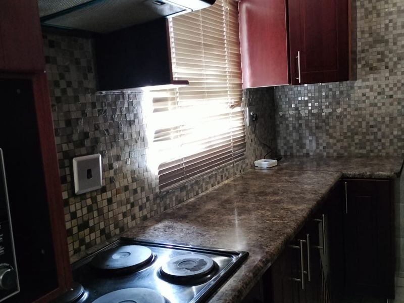 3 Bedroom House for Sale - Photo 4