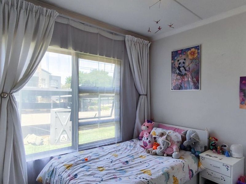 2 Bedroom Apartment / Flat for Sale – Greenstone Hill - Photo 4