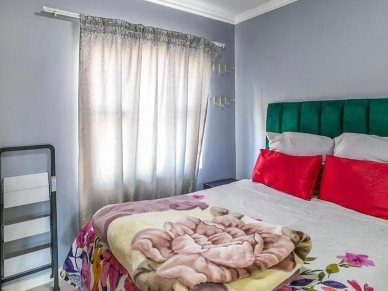 Modern 2 Bedrooms , 2 Bathrooms Apartment for Sale in Halfway Gardens - Photo 6