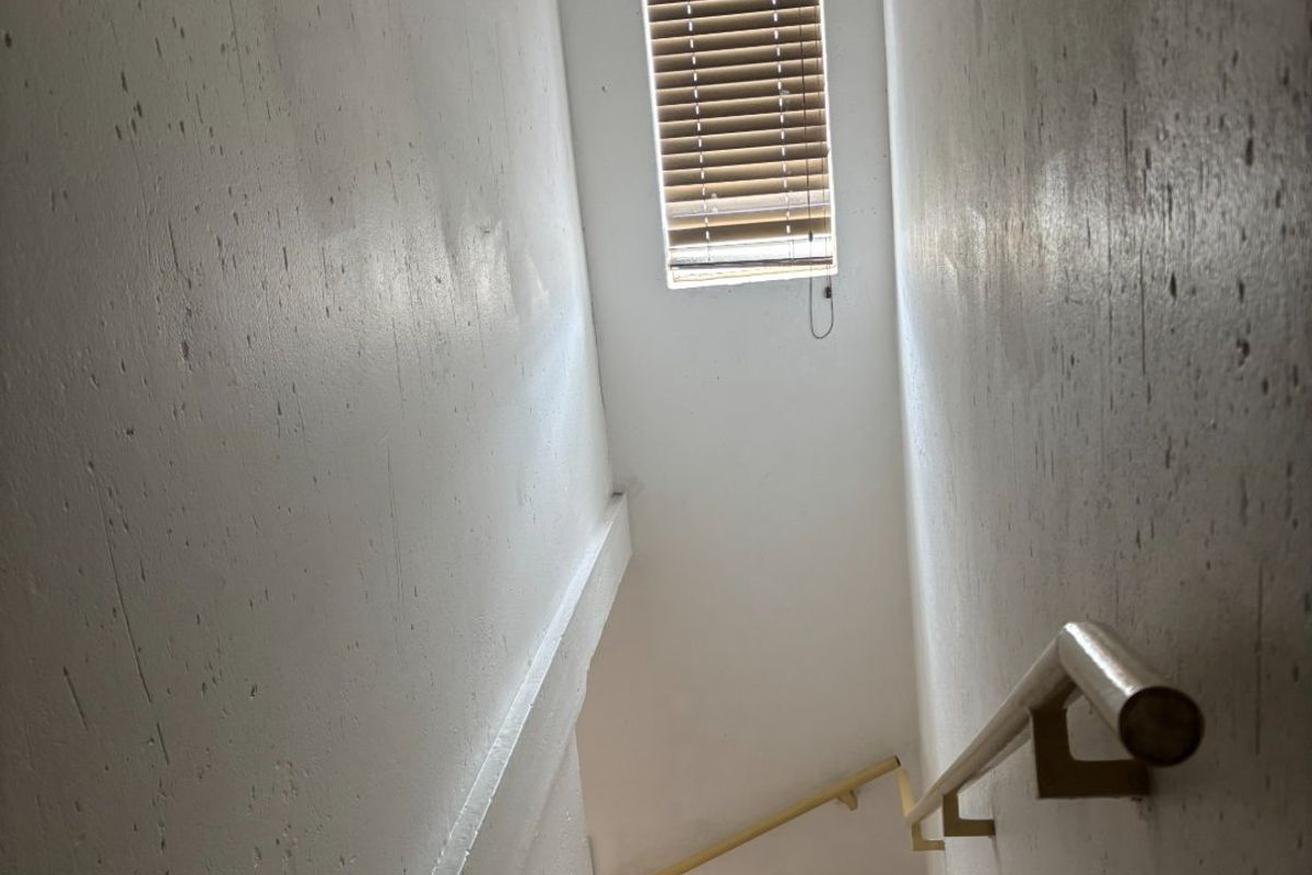 3 bedrooms 2 bathrooms house For Sale - Photo 2