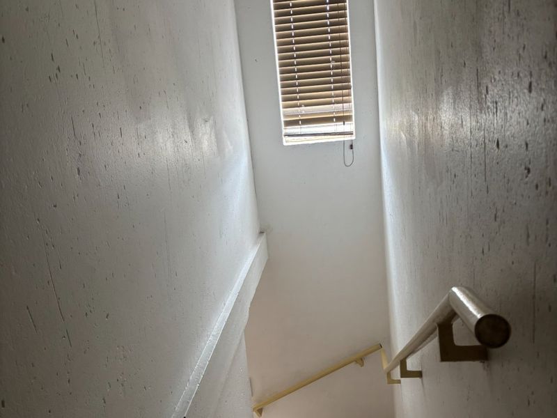 3 bedrooms 2 bathrooms house For Sale - Photo 2
