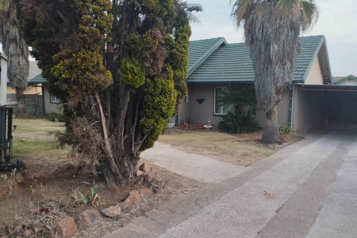 home in tasbet with two bedroom cottage and lapa- ideal buy for the investor  - Photo 3