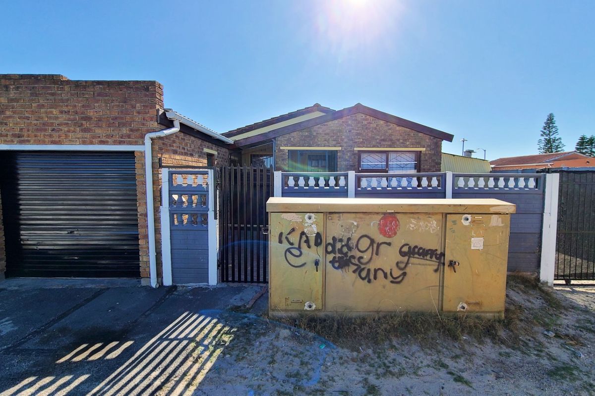 Three bedroom home in Belhar Musicals - Photo 5