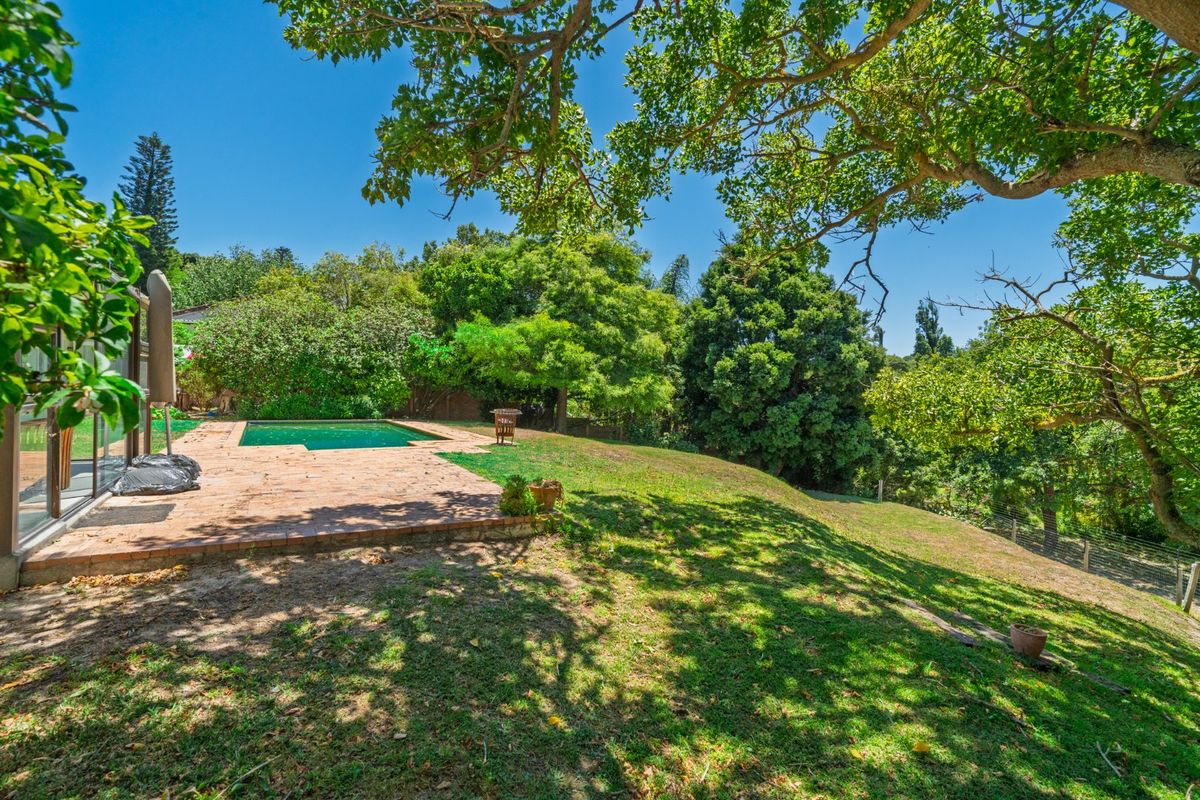 A family home in Constantia that listens to your lifestyle - Photo 5