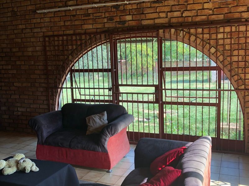 3 BEDROOM SMALLHOLDING FOR SALE IN ROSASHOF AH - Photo 7