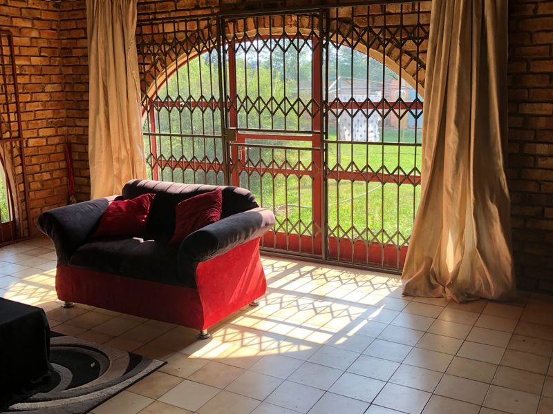 3 BEDROOM SMALLHOLDING FOR SALE IN ROSASHOF AH - Photo 8