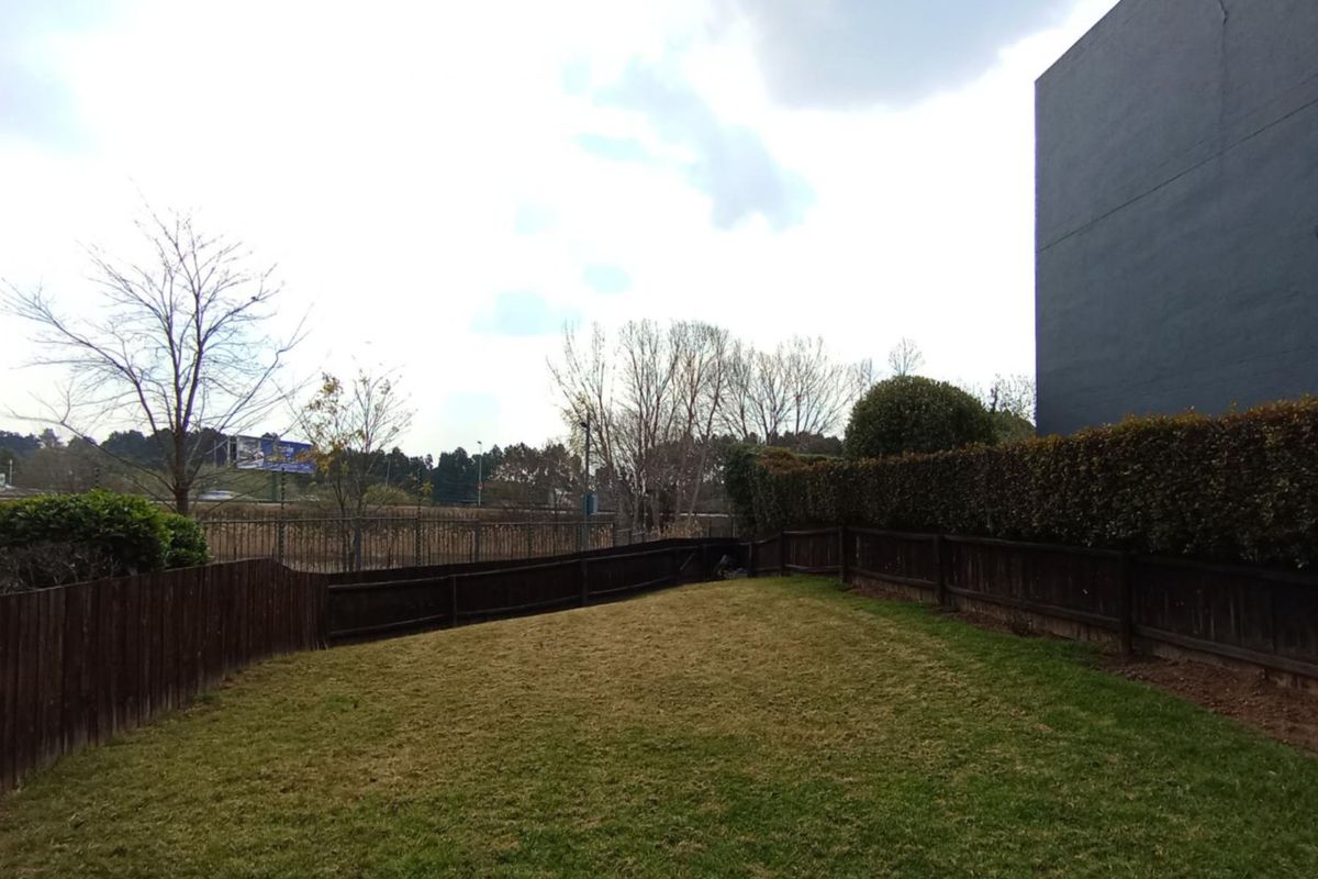 2 Bedroom Apartment / Flat for Sale – Greenstone Hill - Photo 4