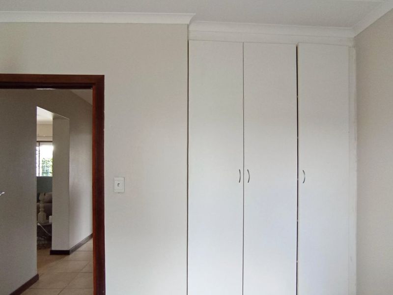 2 Bedroom Apartment / Flat for Sale – Greenstone Hill - Photo 9