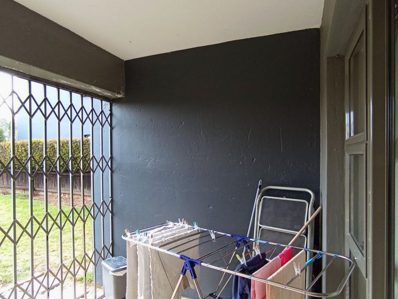 2 Bedroom Apartment / Flat for Sale – Greenstone Hill - Photo 6