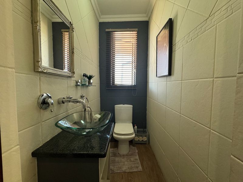 Modern 3-Bedroom Family Home in Secure Estate - Photo 10