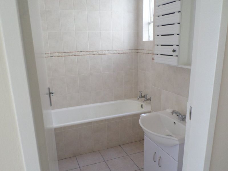 2 bedroom 2 bathroom apartment - Photo 10