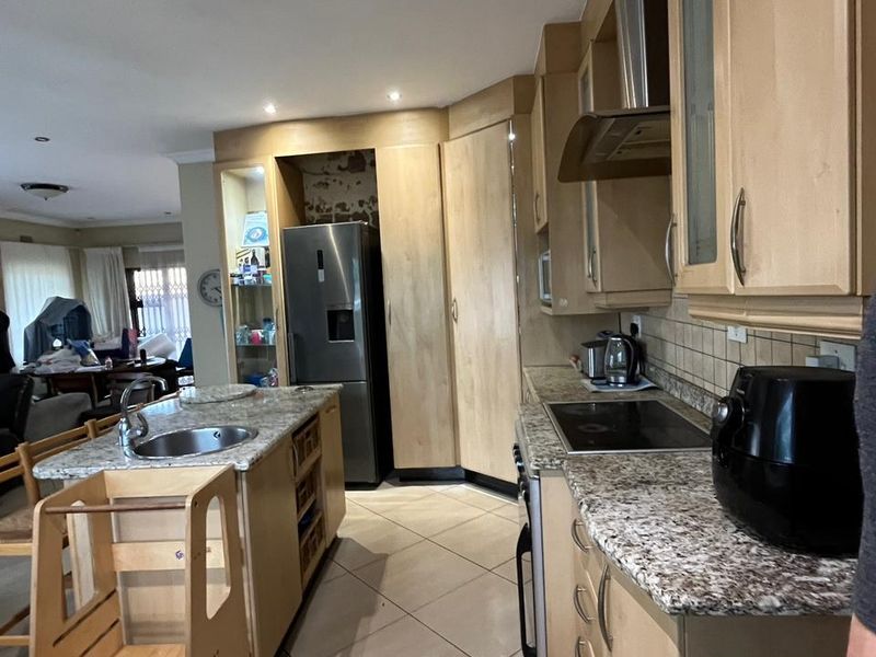 Charming Home in the Heart of Dawnview - Photo 8