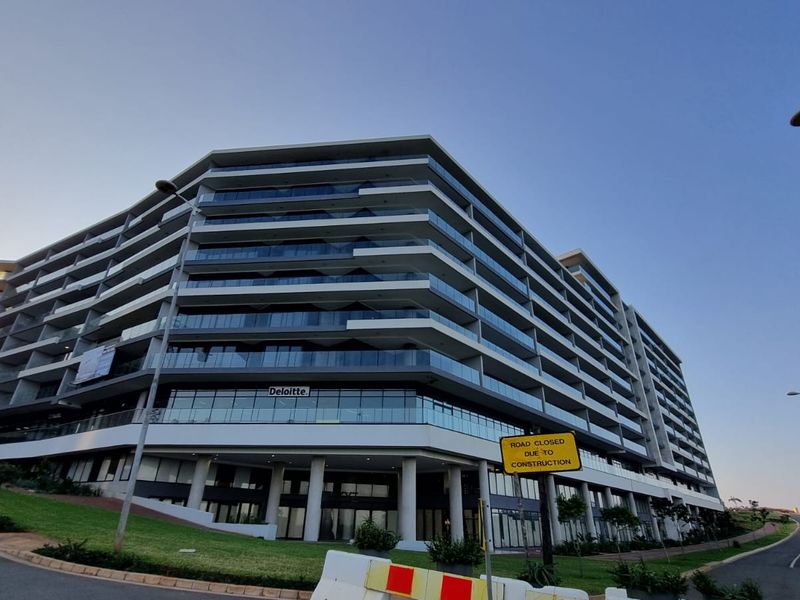 Furnished 3 Bedroom apartment in a stunning new development in Ridgeside. - Photo 3