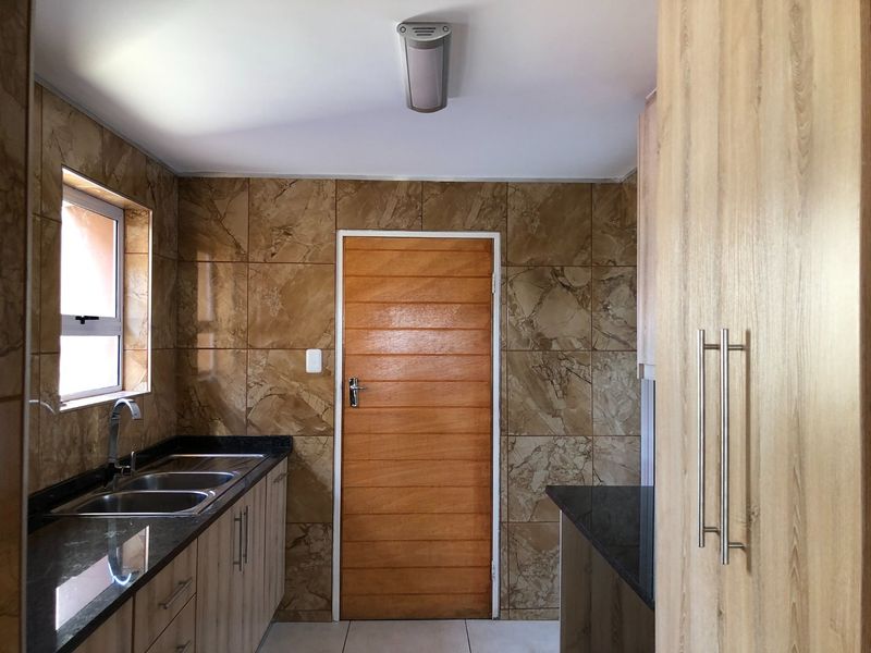 Location, Location, Location! - Photo 5