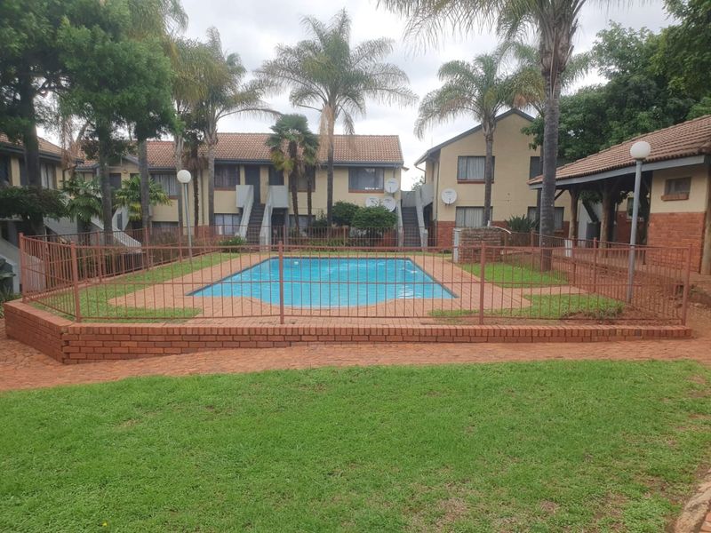 Excellent Investment Opportunity –  Bachelor Units Walking Distance to TUT! - Photo 10