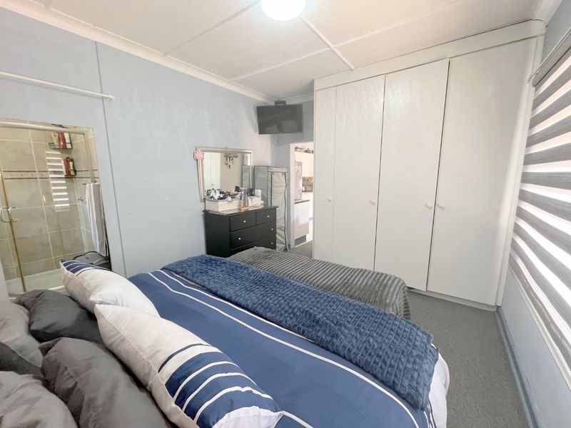 To let in upper Edenvale close to Holy Rosary 1 Bedroom 1 Bathroom cottage. - Photo 5