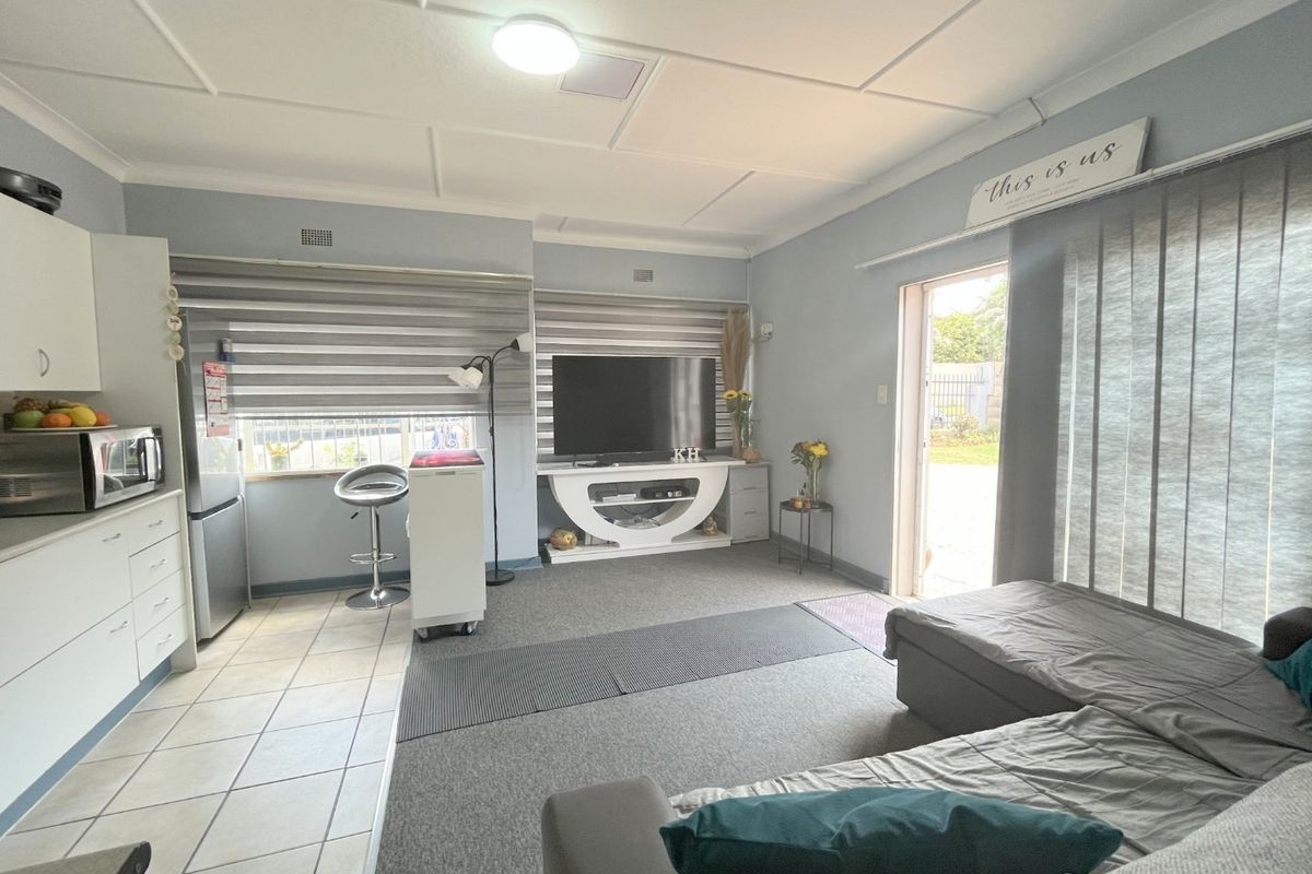 To let in upper Edenvale close to Holy Rosary 1 Bedroom 1 Bathroom cottage. - Photo 2
