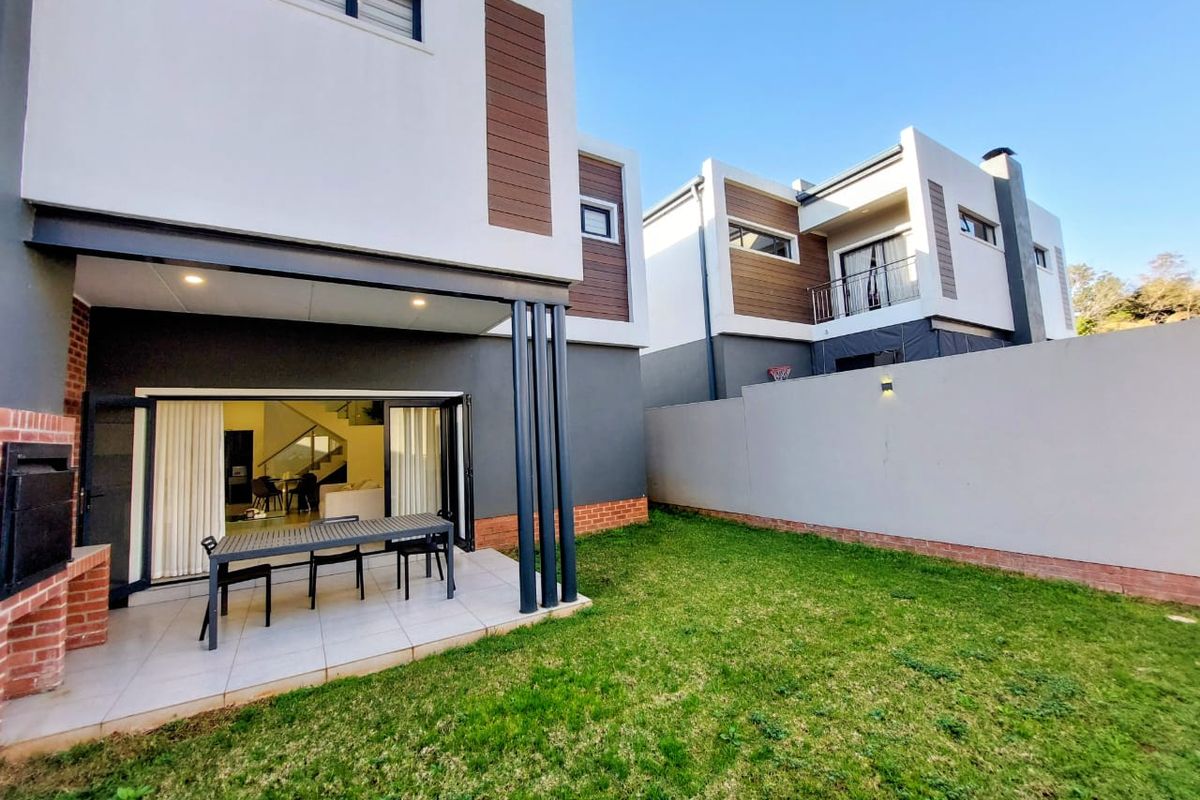 4 bed 3 Bath cluster for sale in Sunnighill  - Photo 3