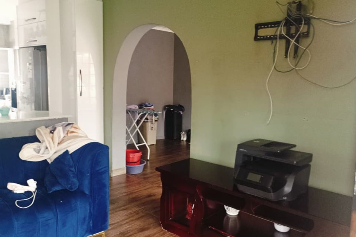 nestled ideally in gated area close to amenities - Photo 3