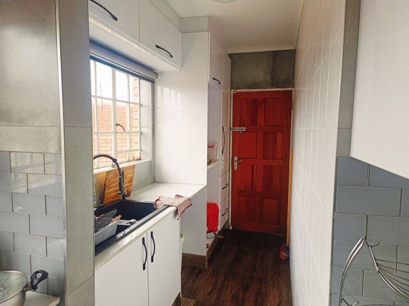 nestled ideally in gated area close to amenities - Photo 6