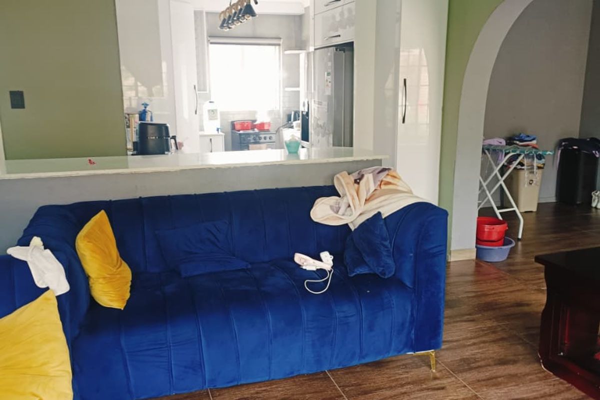 nestled ideally in gated area close to amenities - Photo 2