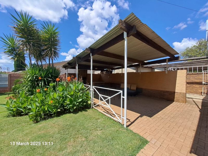 Commercial property for sale in Wilkoppies. - Photo 10