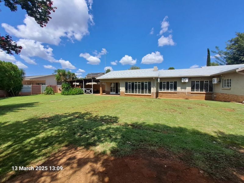 Commercial property for sale in Wilkoppies. - Photo 2