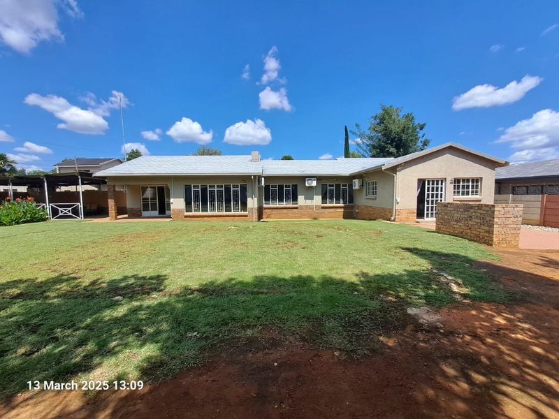 Commercial property for sale in Wilkoppies. - Photo 3