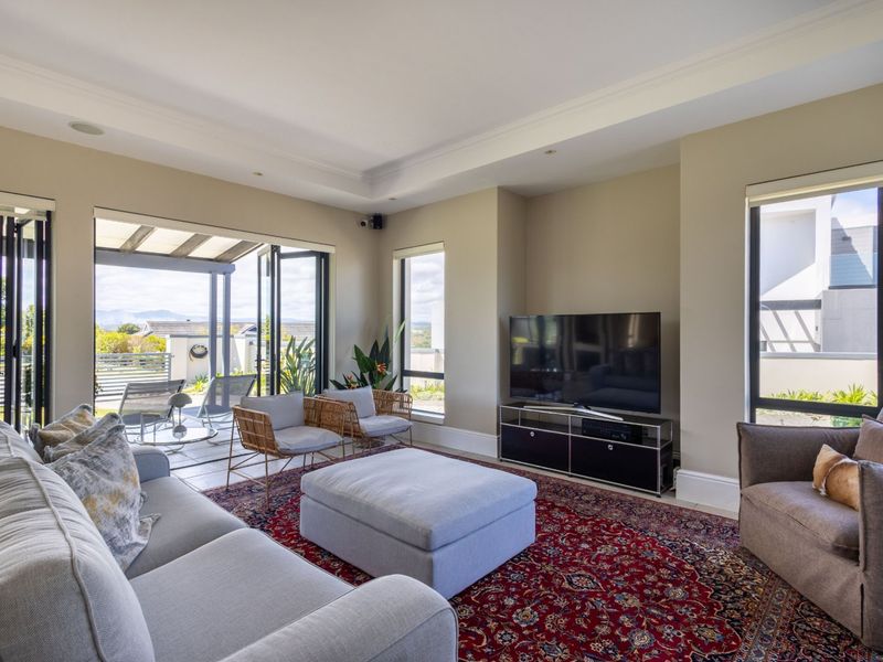 Architecturally Designed Gem – Immaculate Family Home - Photo 5