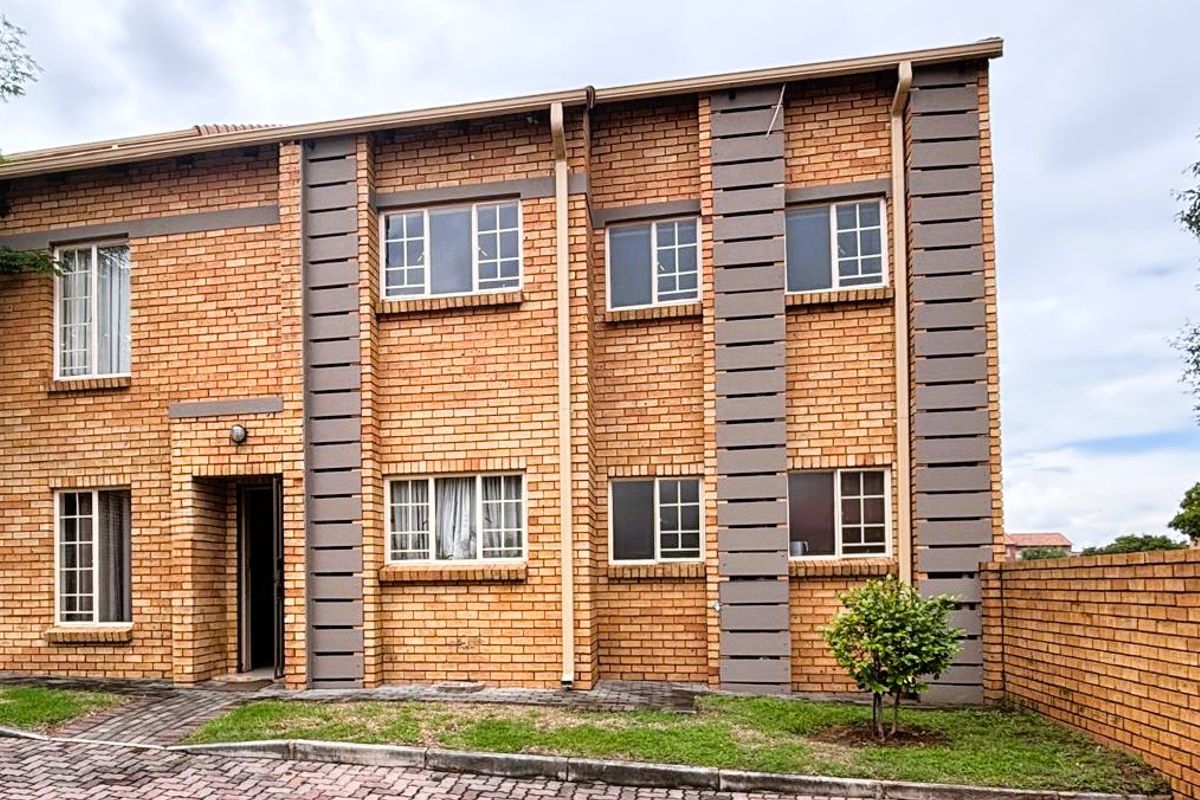 2bed 2bath ground floor unit for sale in Eco Park Estate - Photo 2