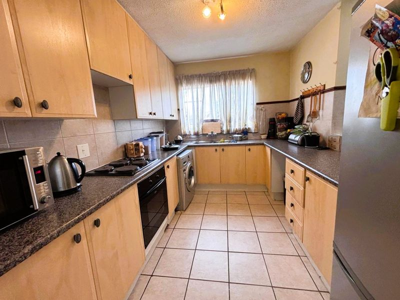 2bed 2bath ground floor unit for sale in Eco Park Estate - Photo 10