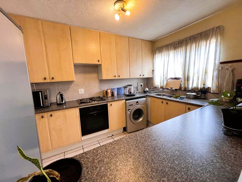 2bed 2bath ground floor unit for sale in Eco Park Estate - Photo 9