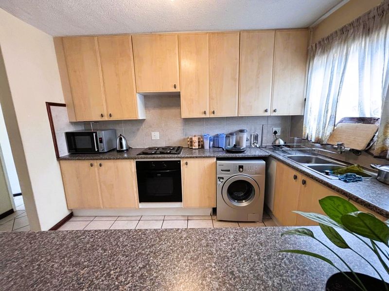 2bed 2bath ground floor unit for sale in Eco Park Estate - Photo 8