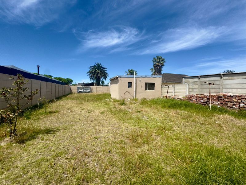 Plot and Plan For Sale In Lotus River  - Photo 3