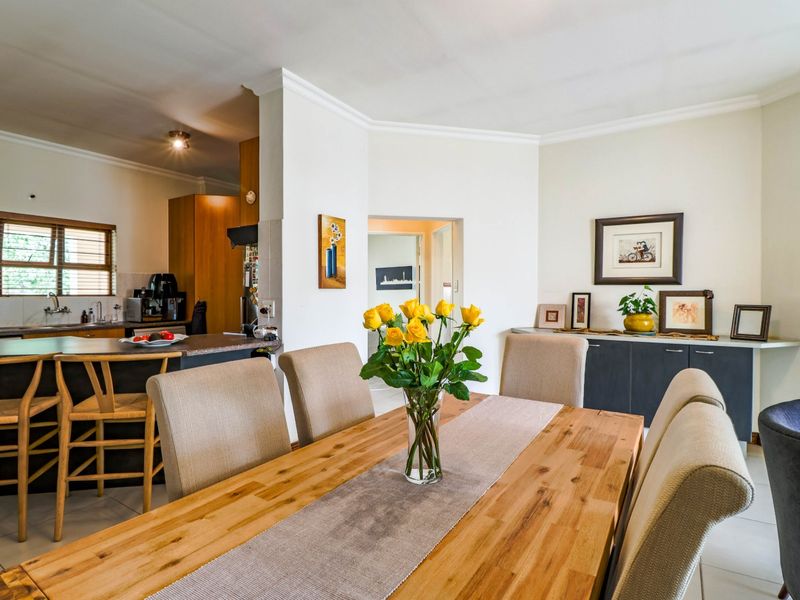 Spacious 2 BED Top-Floor Apartment in Bantry Oval, Bryanston - Photo 3