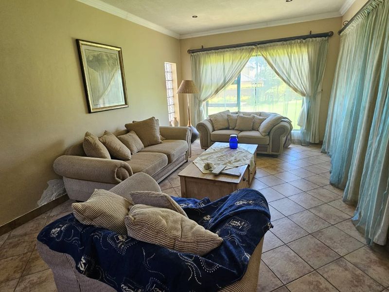 FAMILY RETREAT - Photo 3