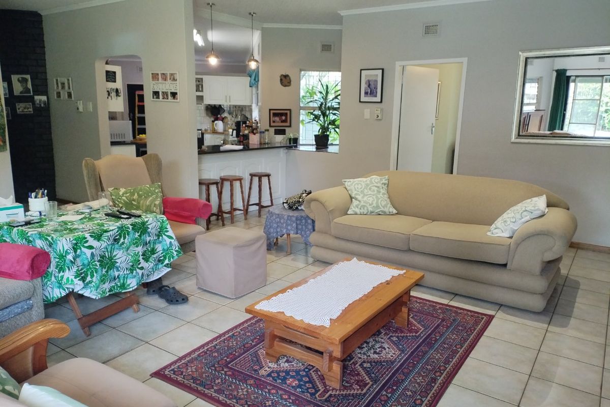 4 bedroom house for sale in Meer En See, Richards bay. - Photo 3