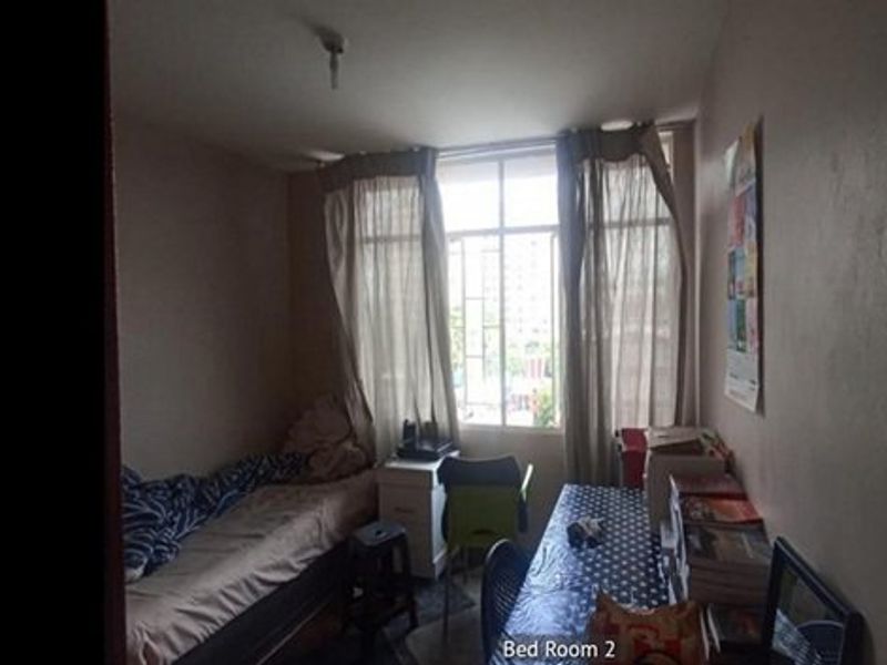 Pretty apartment in a peaceful complex - Photo 5