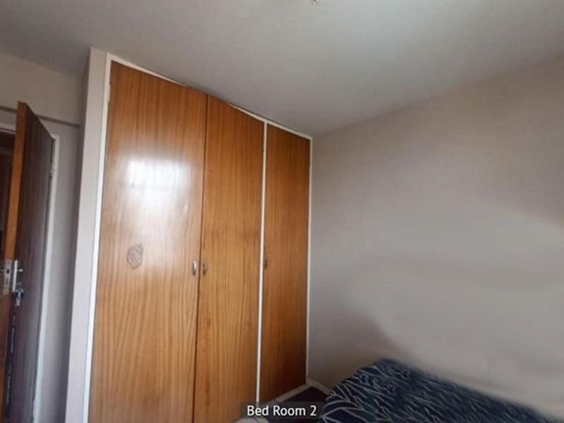 Pretty apartment in a peaceful complex - Photo 6