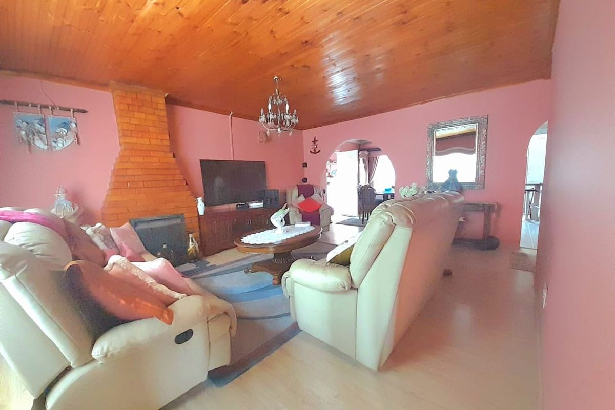 3-Bedroom Home for Sale in Mdantsane NU 17 - Photo 3