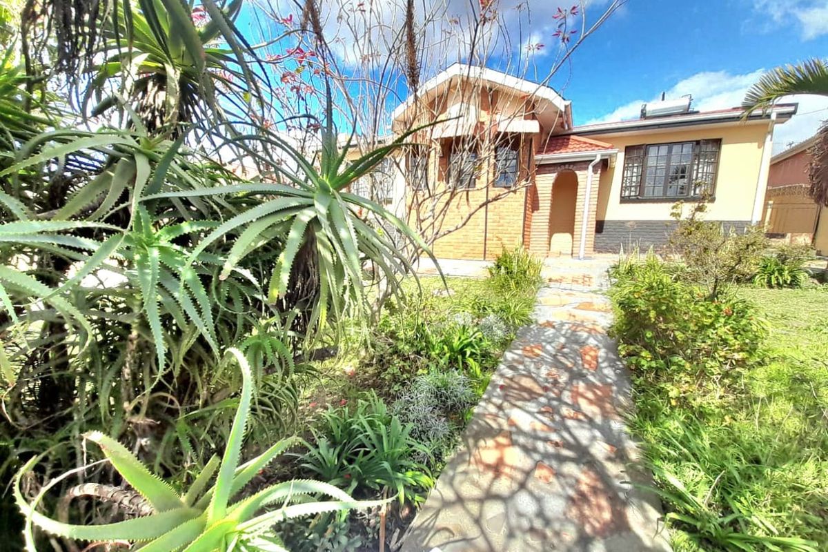 3-Bedroom Home for Sale in Mdantsane NU 17 - Photo 2