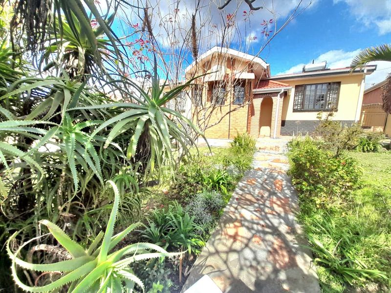 3-Bedroom Home for Sale in Mdantsane NU 17 - Photo 2