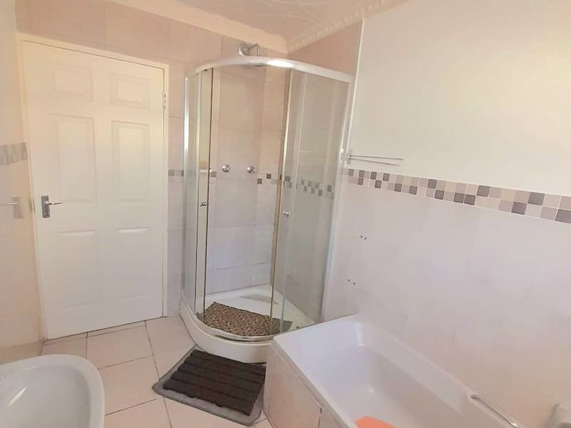 3-Bedroom Home for Sale in Mdantsane NU 17 - Photo 8