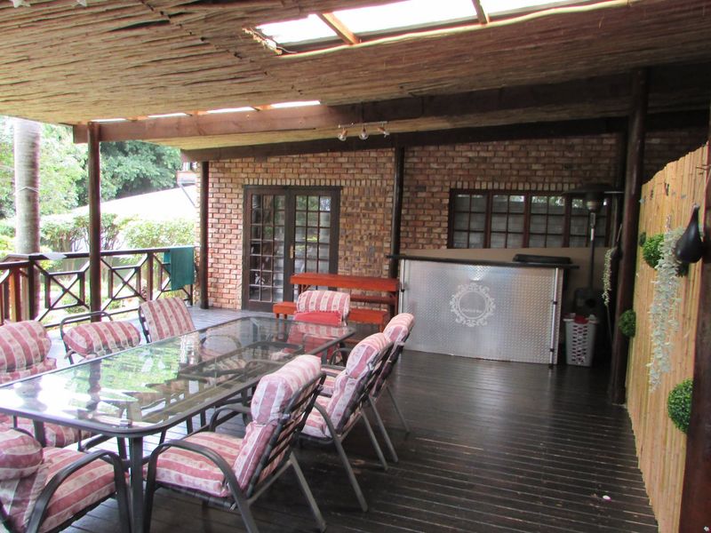 4 Bedroom home plus 2 flats! - Photo 8