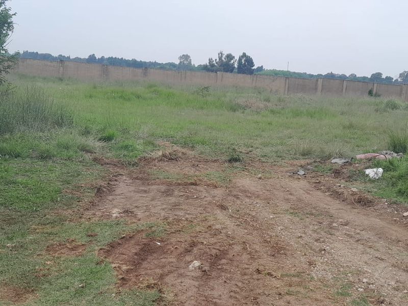 Residential Zoned Vacant Land in Quiet Estate - Photo 10