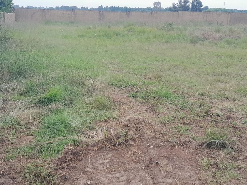 Residential Zoned Vacant Land in Quiet Estate - Photo 6