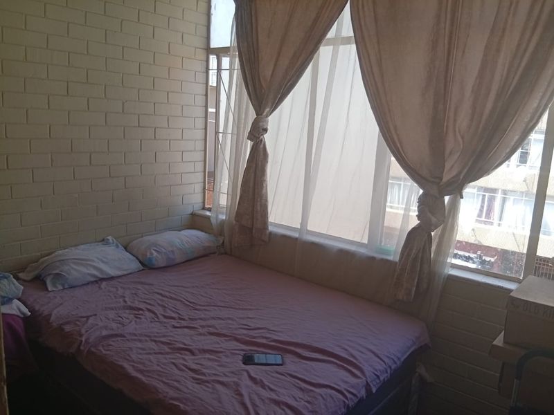 Spacious 1-Bedroom Apartment  - Photo 3